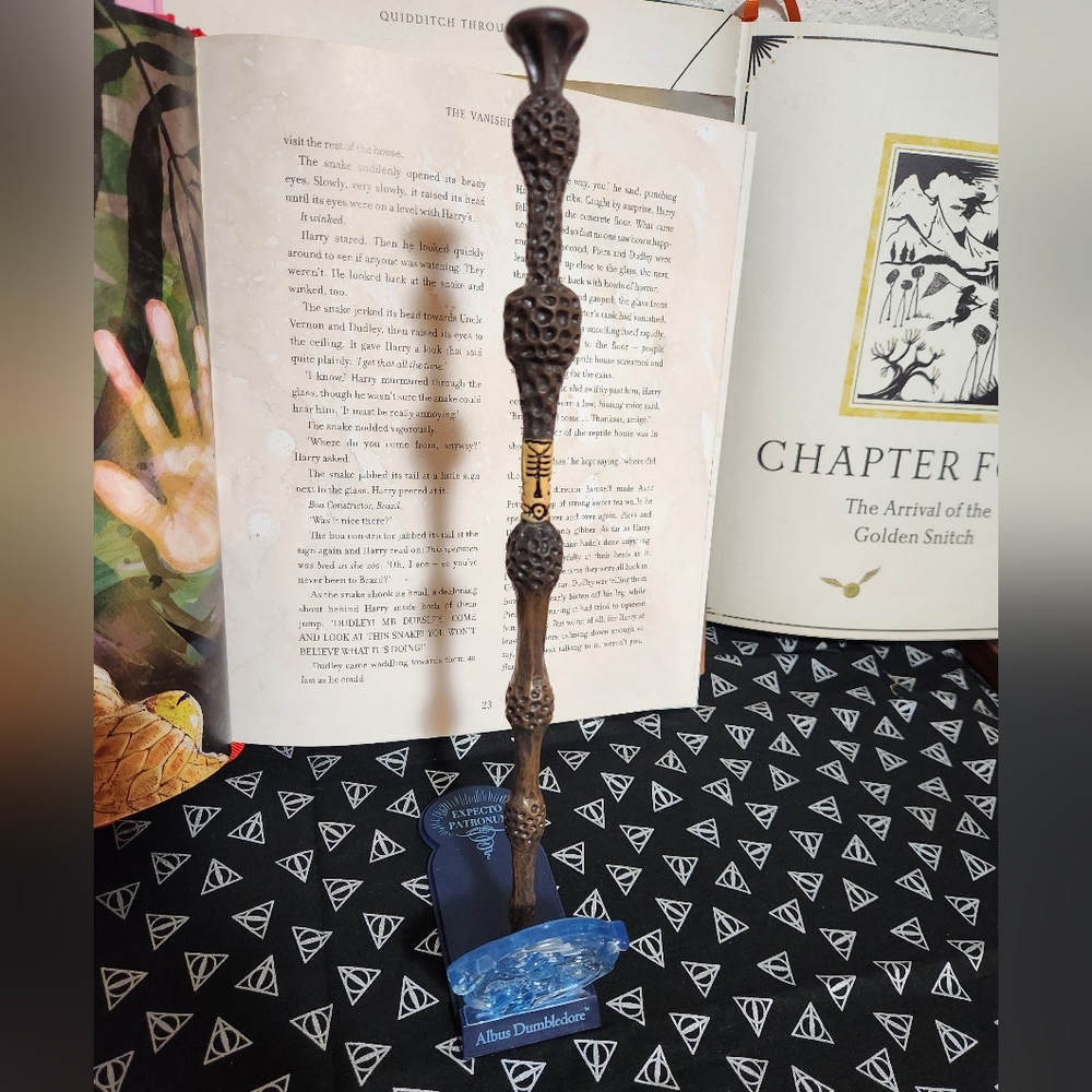 Harry Potter Elder Wand, Albus Dumbledore Patronus Wand Display with Stand